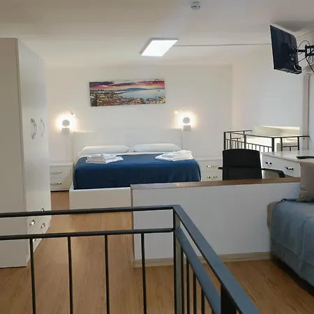 Maison Toledo 210 Bed & Breakfast Neapel