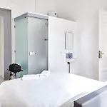 Bed and breakfast Maison Toledo 210 4*