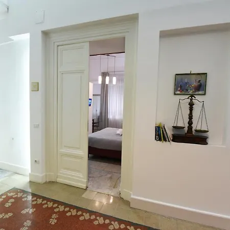 Maison Toledo 210 4* Неаполь