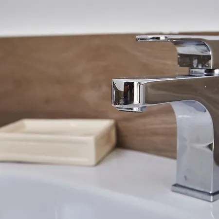 Maison Toledo 210 לינה וארוחת בוקר נאפולי