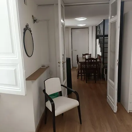 לינה וארוחת בוקר Maison Toledo 210 4*