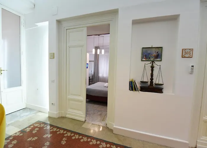 Maison Toledo 210 4* Neapol