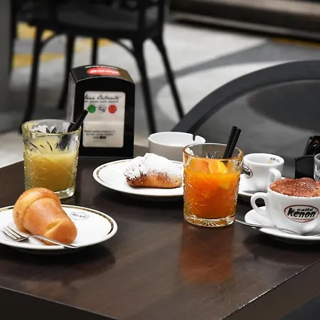 Maison Toledo 210 住宿加早餐酒店 那不勒斯