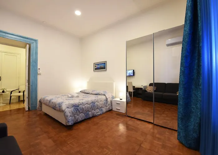 Maison Toledo 210 Panzió 4*